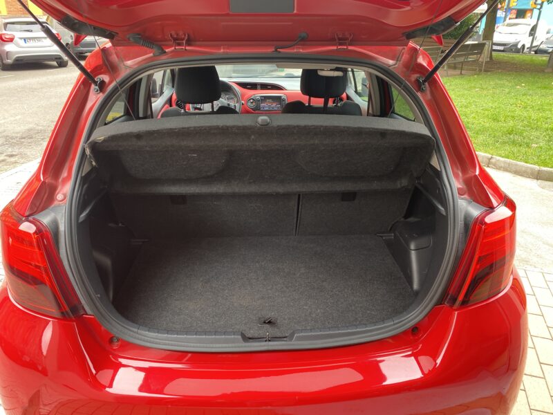 TOYOTA YARIS 1.3 STAR STOP CANARIAS