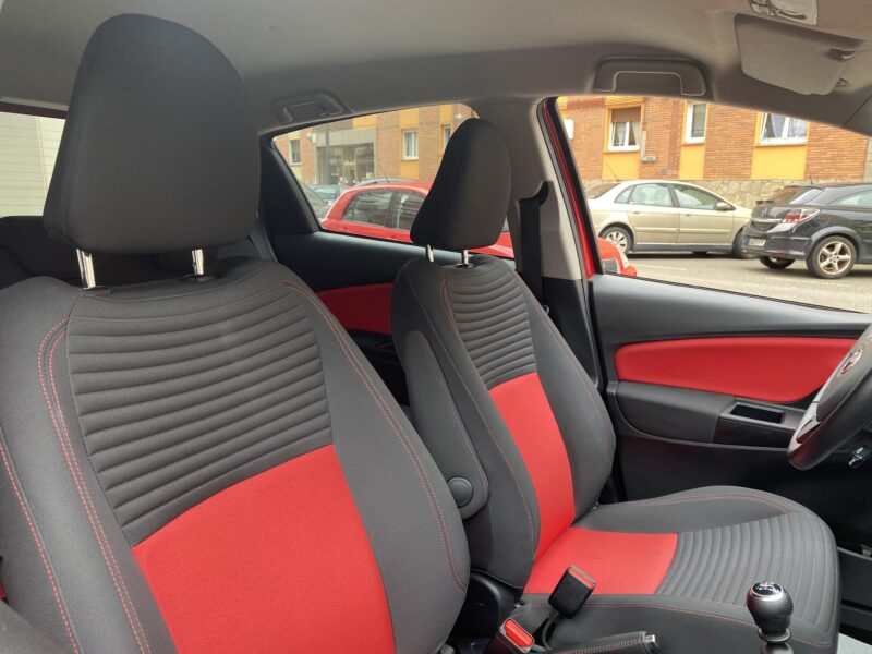 TOYOTA YARIS 1.3 STAR STOP CANARIAS